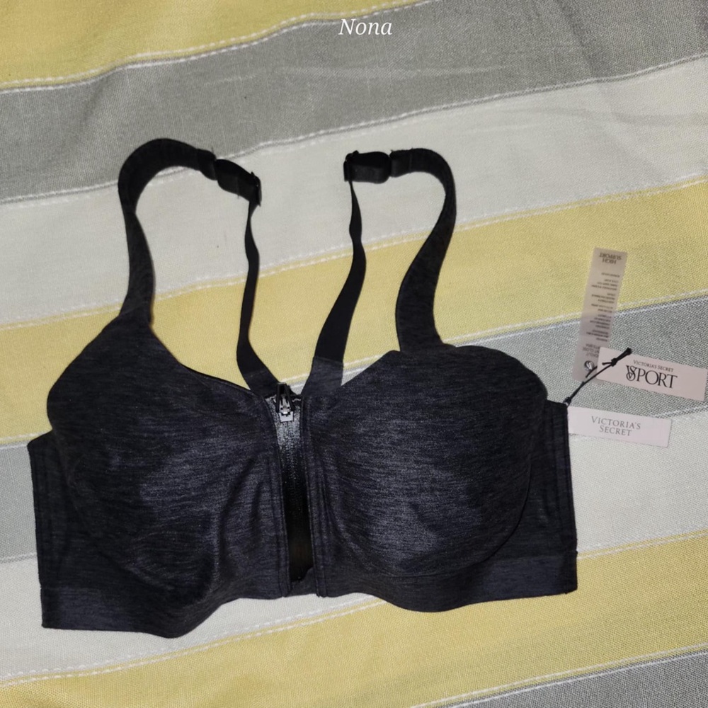 Victoria Secret Sport Bra size 34DD NWT